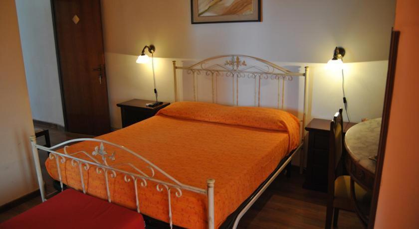 La Baia Dei Turchi Hotel เรอัลมอนเต ภายนอก รูปภาพ