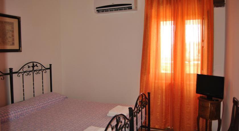 La Baia Dei Turchi Hotel เรอัลมอนเต ภายนอก รูปภาพ
